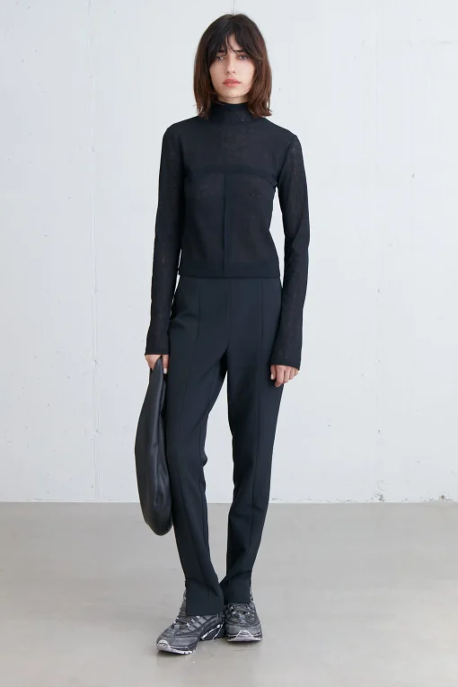 MOCKNECK TOP WITH SEAM DETAILS