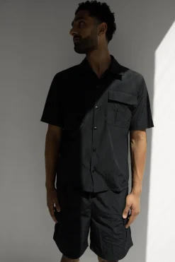 NYLON SHORT SLEEVE SHIRT