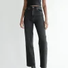 OAK ESSENTIAL STRAIGHT LEG HIGH-RISE JEAN