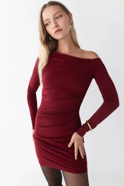 OFF SHOULDER LONG SLEEVE MINI DRESS