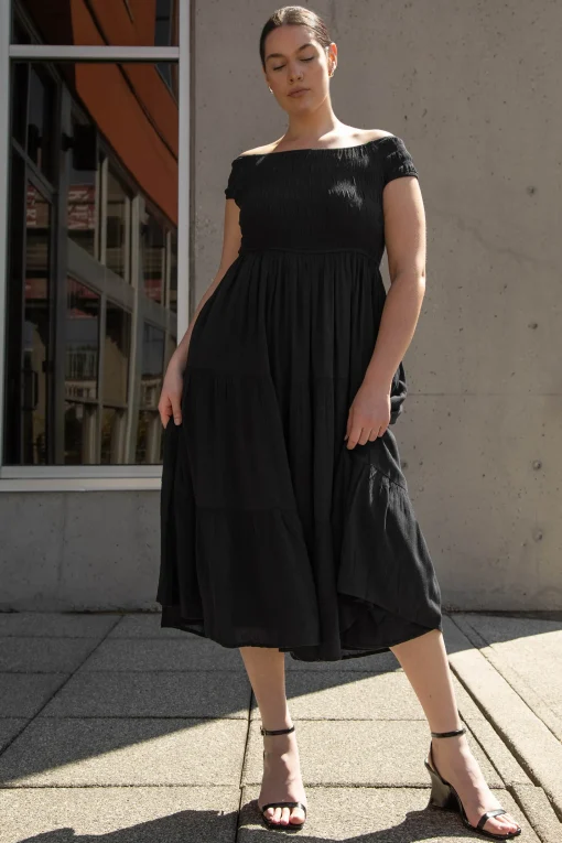 OFF THE SHOULDER CRINKLED MIDI TIERED DRESS
