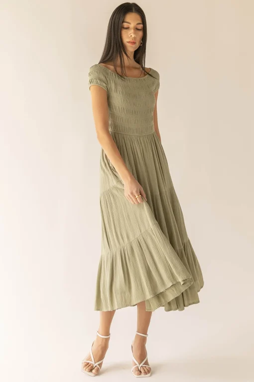 OFF THE SHOULDER CRINKLED MIDI TIERED DRESS
