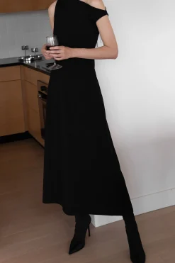 OFF THE SHOULDER MAXI DRESS