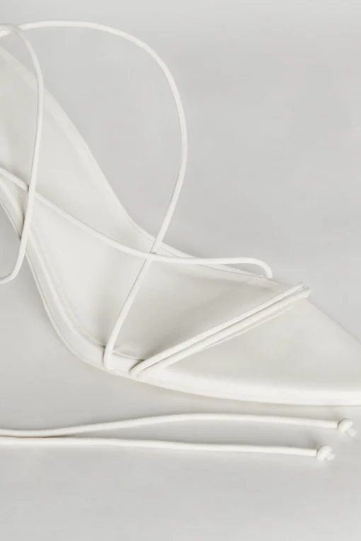 OPEN TOE HEEL