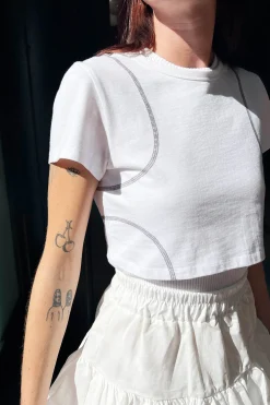 ORGANIC COTTON CROPPED TEE WITH STITCHING