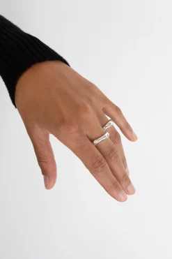ORGANIC SHAPED RING WITH ZIRCONIA