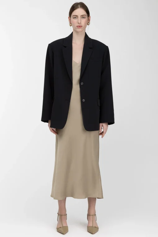 OVERSIZED BLAZER