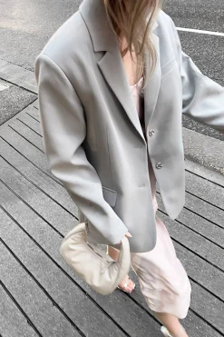 OVERSIZED BLAZER