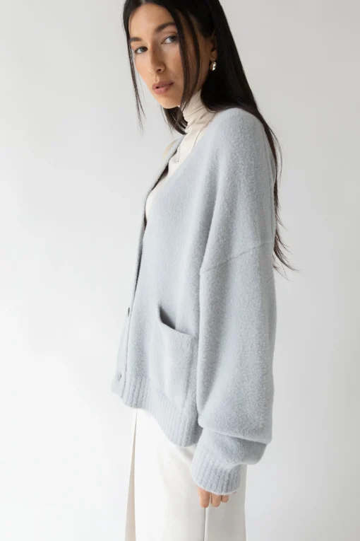OVERSIZED CARDIGAN