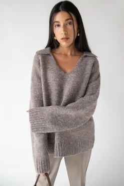 OVERSIZED COLLARED V-NECK SWEATER