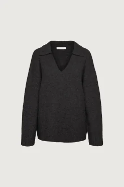 OVERSIZED COLLARED V-NECK SWEATER