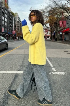 OVERSIZED CREWNECK SWEATER