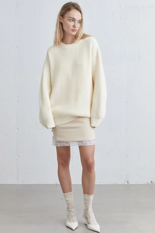 OVERSIZED CREWNECK SWEATER