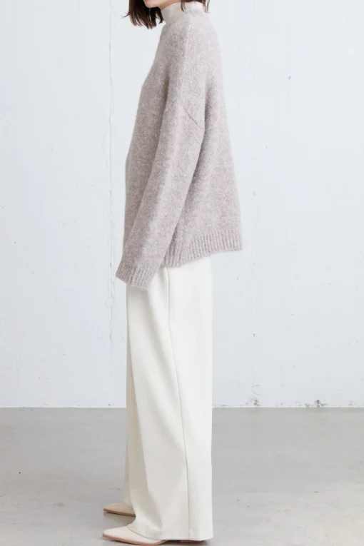 OVERSIZED CREWNECK SWEATER