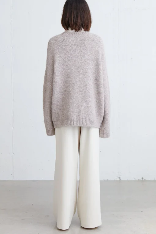 OVERSIZED CREWNECK SWEATER