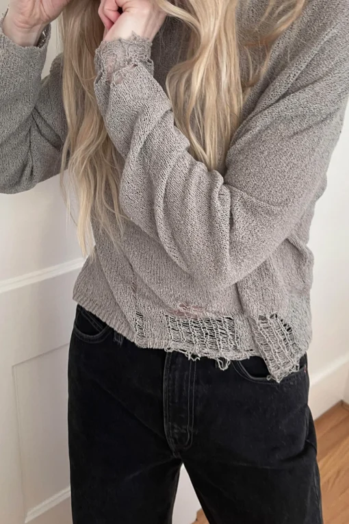 OVERSIZED DISTRESSED SWEATER