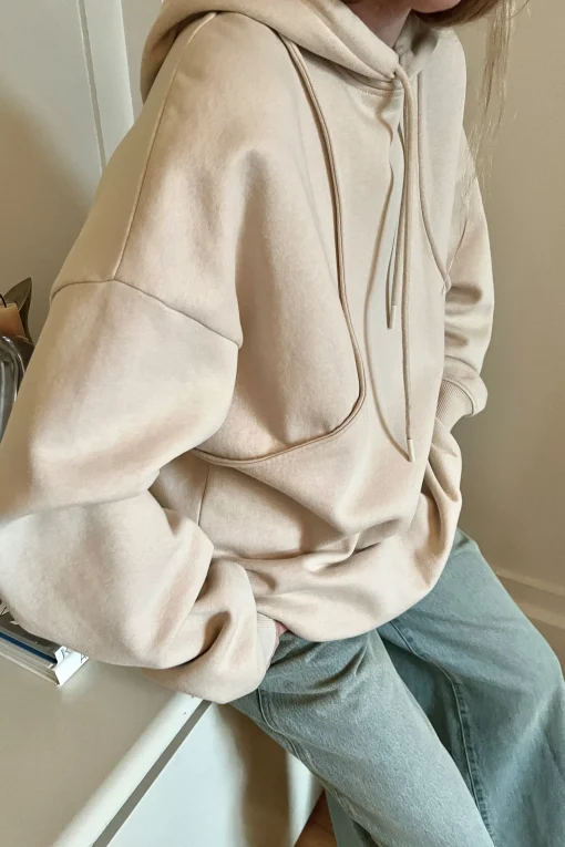 OVERSIZED HOODIE
