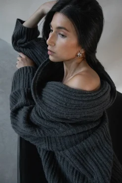 OVERSIZED SLOUCHY OFF THE SHOULDER SWEATER