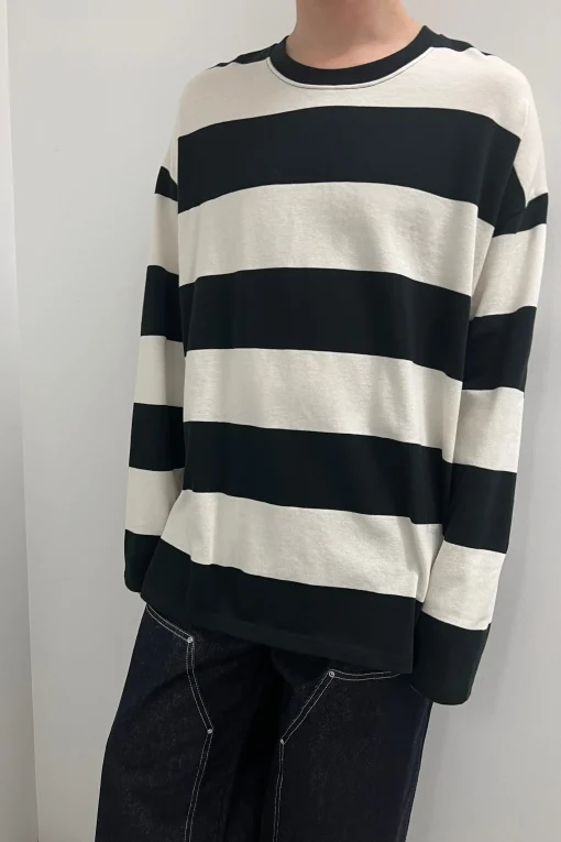 OVERSIZED STRIPED TOP
