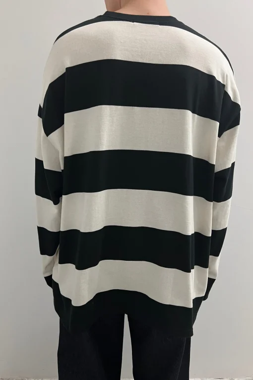 OVERSIZED STRIPED TOP
