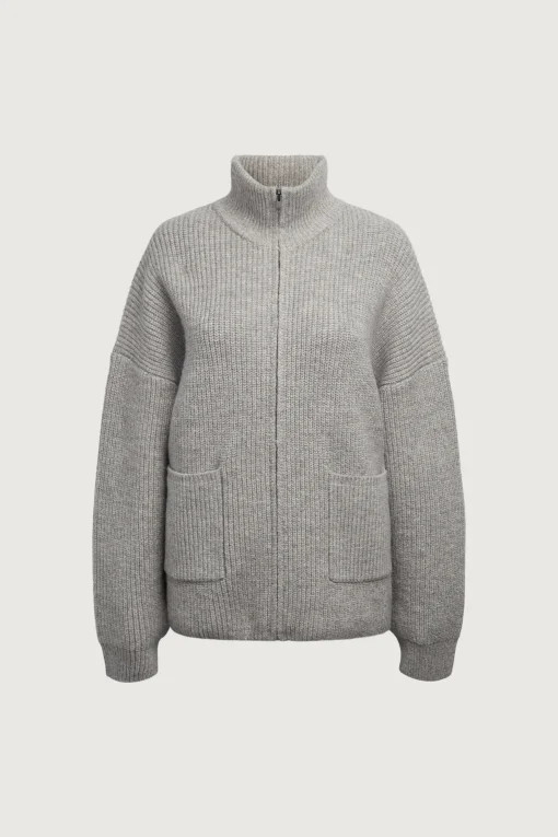 OVERSIZED ZIP-UP CARDIGAN
