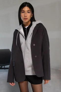 OVERSIZED ZIP-UP HOODIE