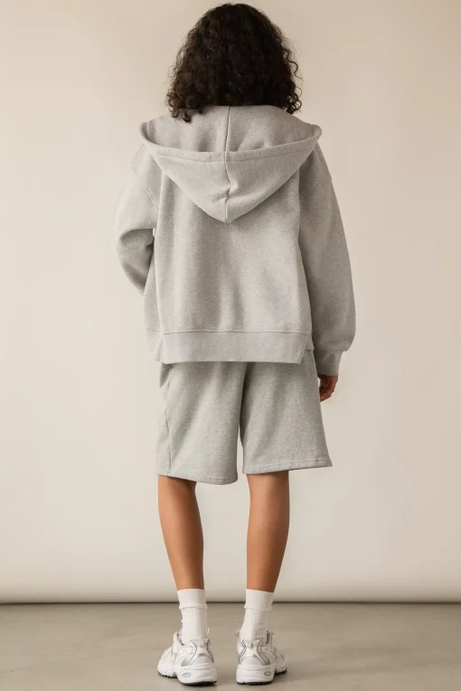 OVERSIZED ZIP-UP HOODIE
