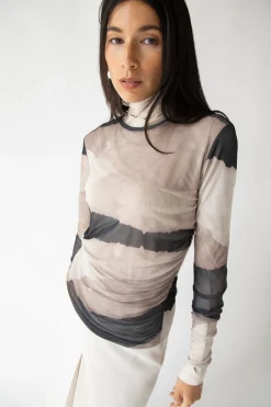 PATTERNED MESH LONG SLEEVE TOP
