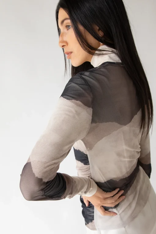 PATTERNED MESH LONG SLEEVE TOP