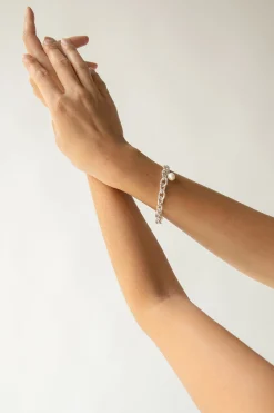 PEARL CHARM CHAIN BRACELET