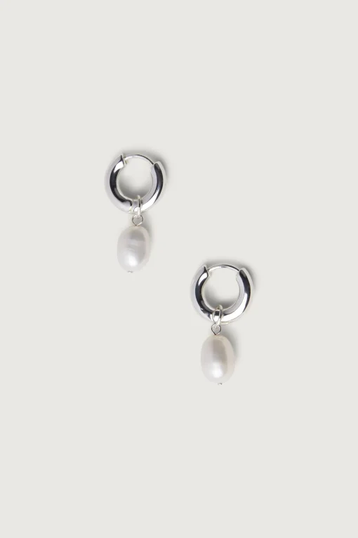 PEARL DROP EARRING