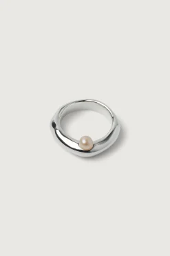 PEARL RING