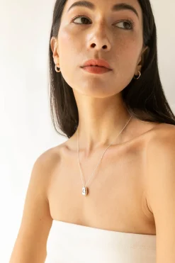 PEBBLE NECKLACE