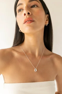 PEBBLE NECKLACE