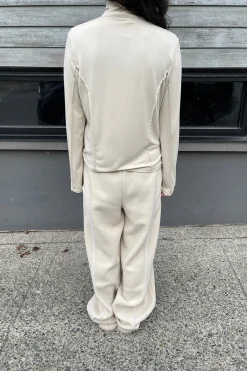 QUARTER ZIP SLEEVE TOP