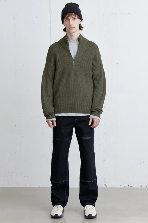 QUARTER ZIP SWEATER