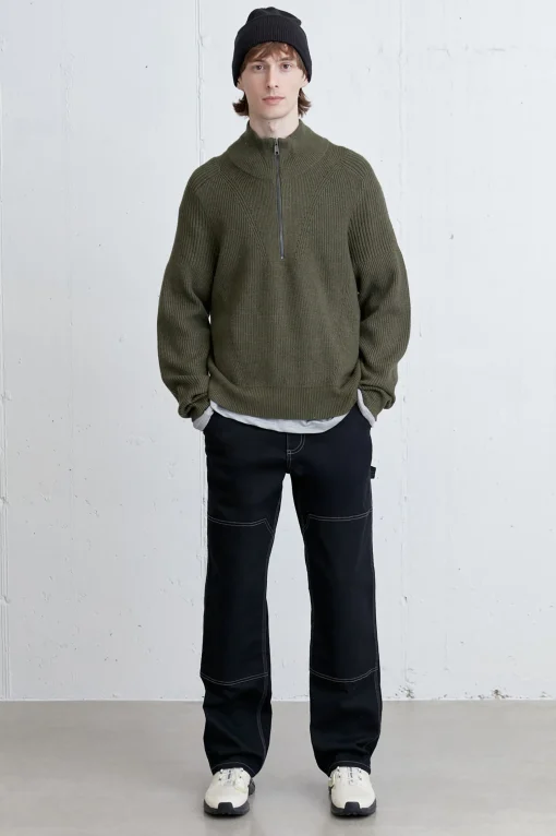 QUARTER ZIP SWEATER