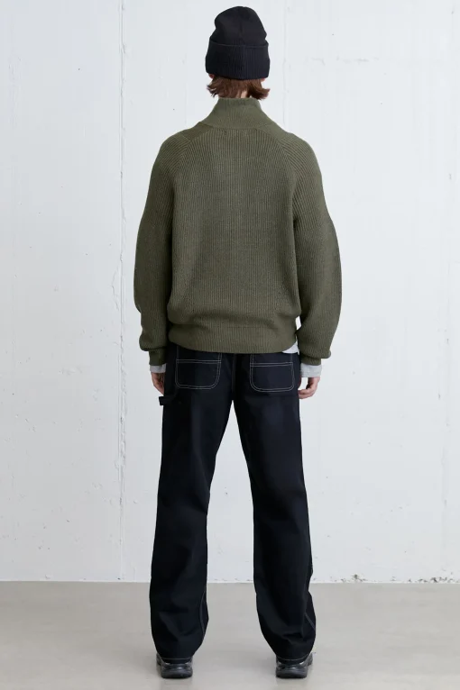 QUARTER ZIP SWEATER