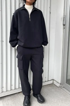 QUARTER ZIP SWEATSHIRT