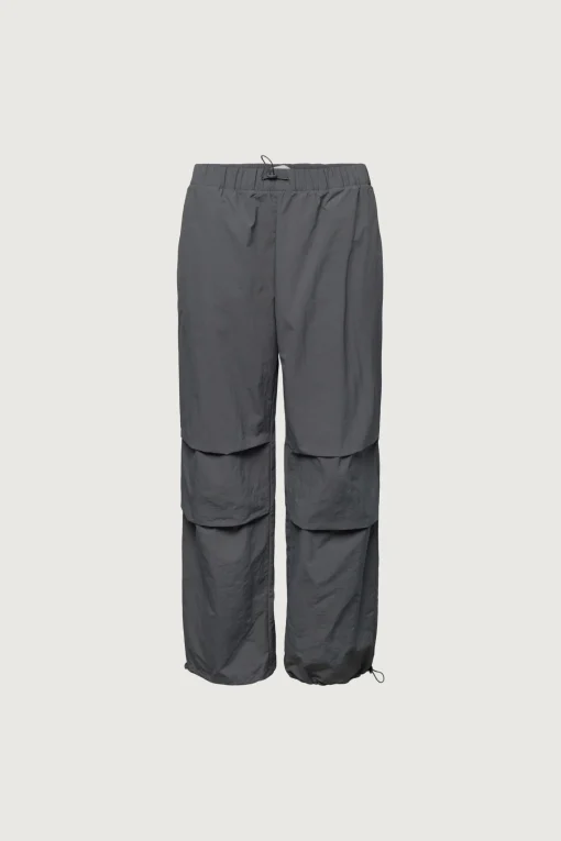 RECYCLED NYLON PARACHUTE PANT