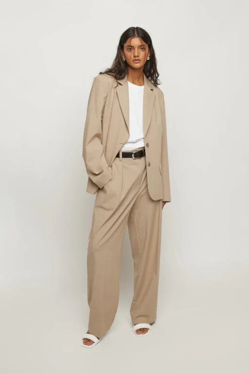 RELAXED FIT BLAZER