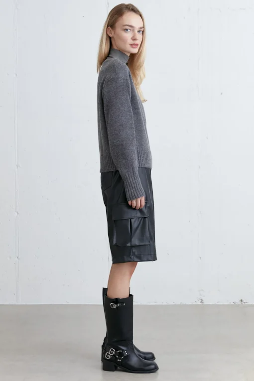 RELAXED FIT CREWNECK SWEATER