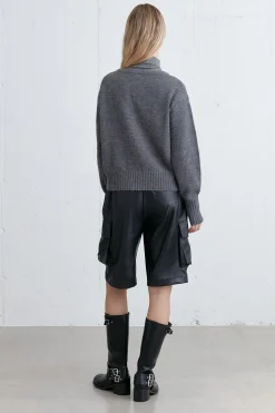 RELAXED FIT CREWNECK SWEATER
