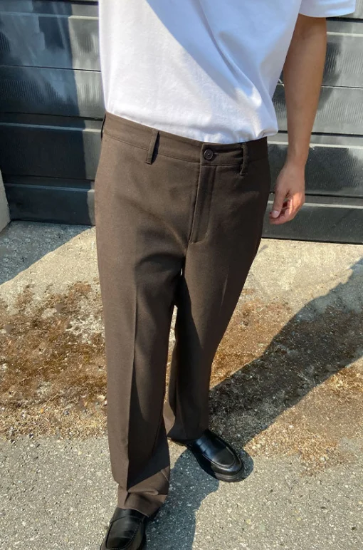 RELAXED FIT SUITING TROUSER