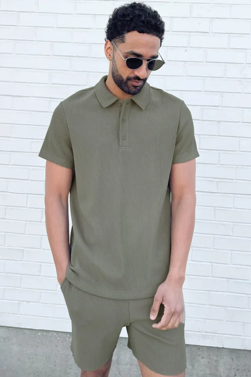 RIBBED ELASTIC WAIST SHORT