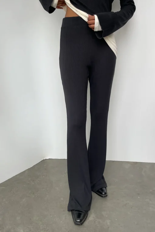 RIBBED FLARED PANT