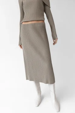RIBBED KNIT MIDI SKIRT