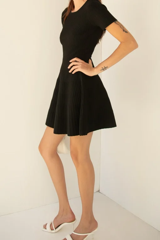 RIBBED SHORT SLEEVE MINI DRESS