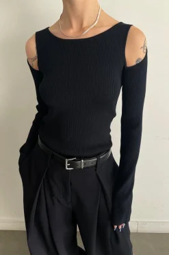 RIBBED SHOULDER CUTOUT SWEATER