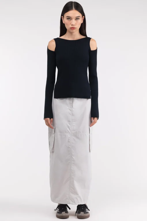 RIBBED SHOULDER CUTOUT SWEATER